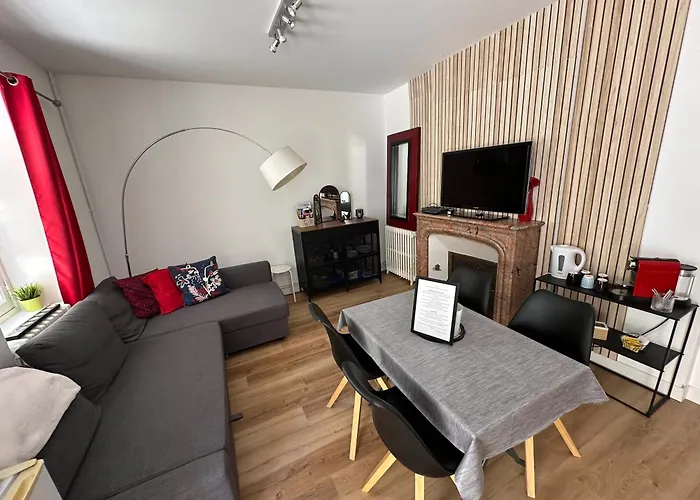 Chambres, 4 A 6 Voyageurs En Centre Ville, À 5 Mins Du Zoo
